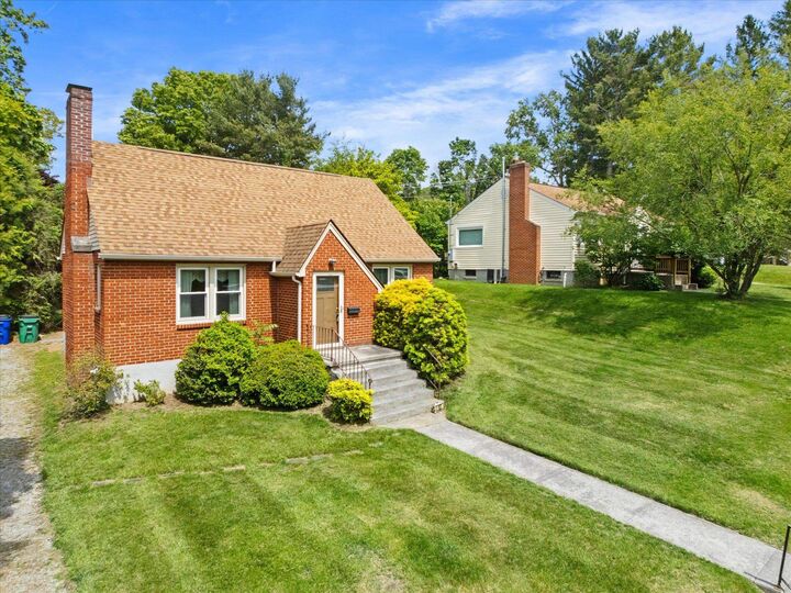 Property Photo:  1107 Kentwood Drive  VA 24060 