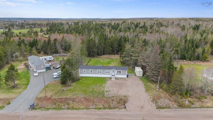 Property Photo:  95 Lornada Drive  NS B6L 6L4 