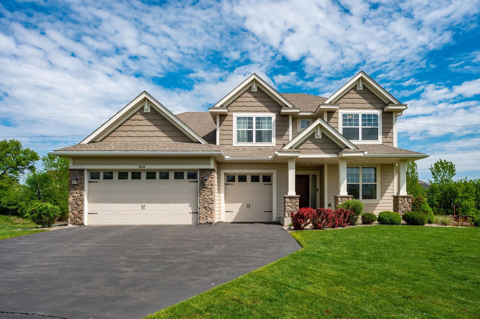 Property Photo:  9856 7th Street N  MN 55042 