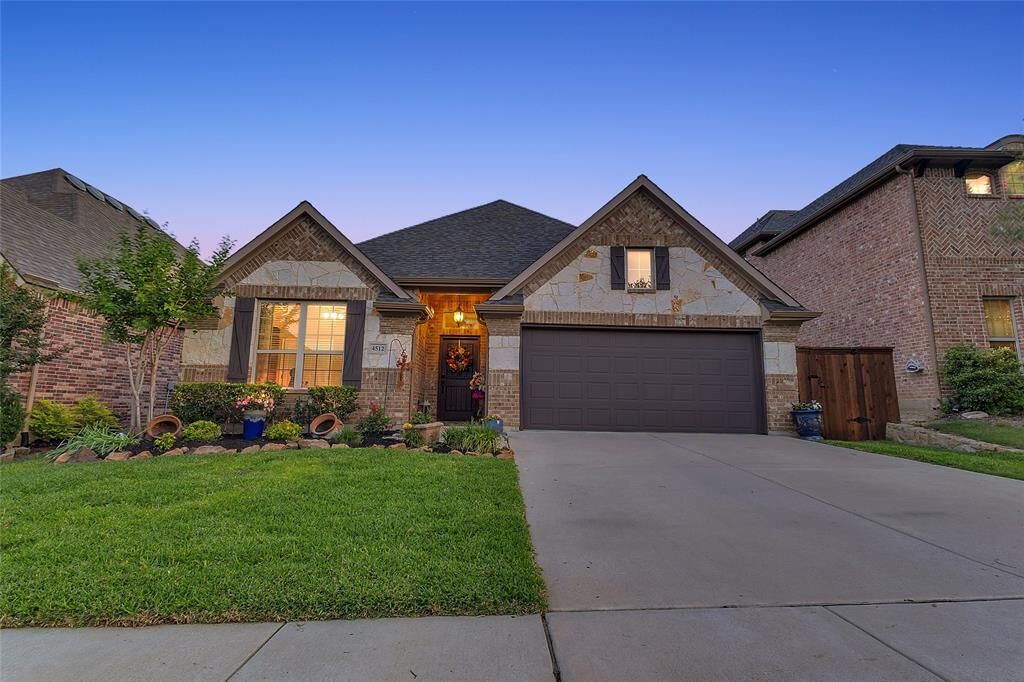 Property Photo:  4512 Seventeen Lakes Court  TX 76262 