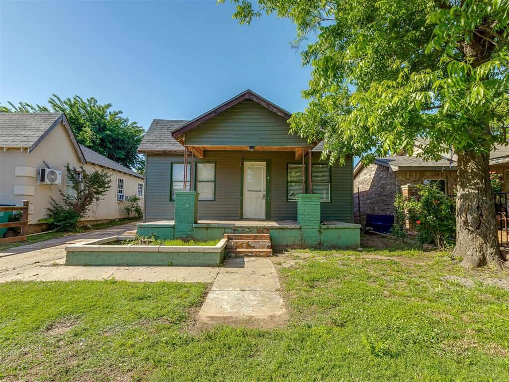 Property Photo: 1426 SW 28th Street OK 73108