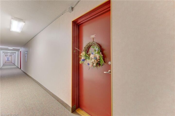 Property Photo:  1100 Courtland Avenue E 610  ON N2C 2H9 