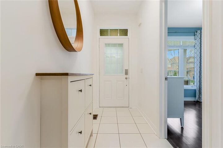 Property Photo: 644 Baldwin Crescent ON N4T 0G5