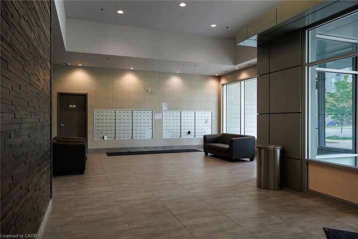 Property Photo:  318 Spruce Street 1103  ON N2L 3M7 