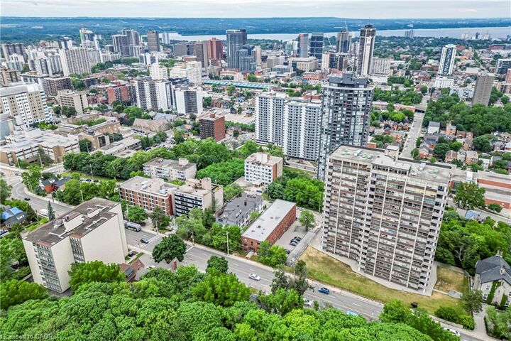 Property Photo:  118 St. Joseph'S Drive 303  ON L8N 2E7 