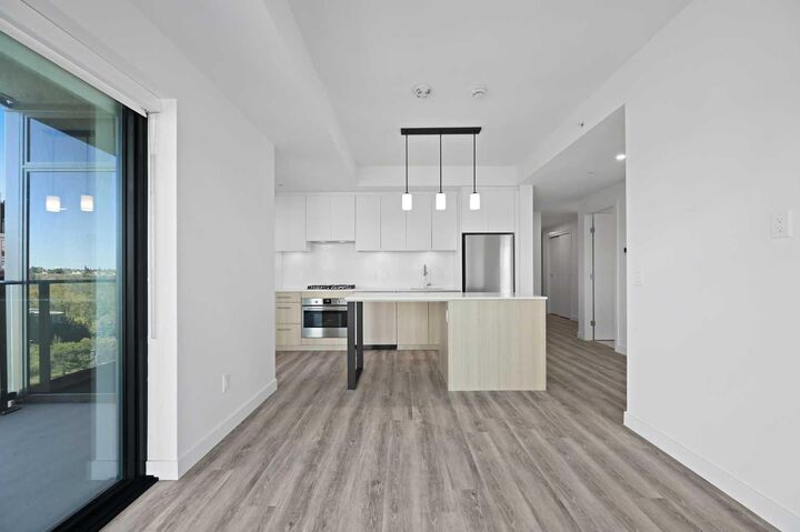 Property Photo: 730 2 Avenue SW 1102 AB T2P 1R8