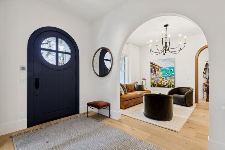 Property Photo:  1119 Riverdale Avenue SW  AB T2S 0Y9 