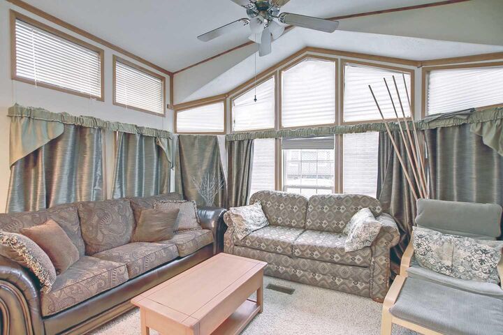 Property Photo:  25054 South Pine Lake Road 5008  AB T0M 1R0 
