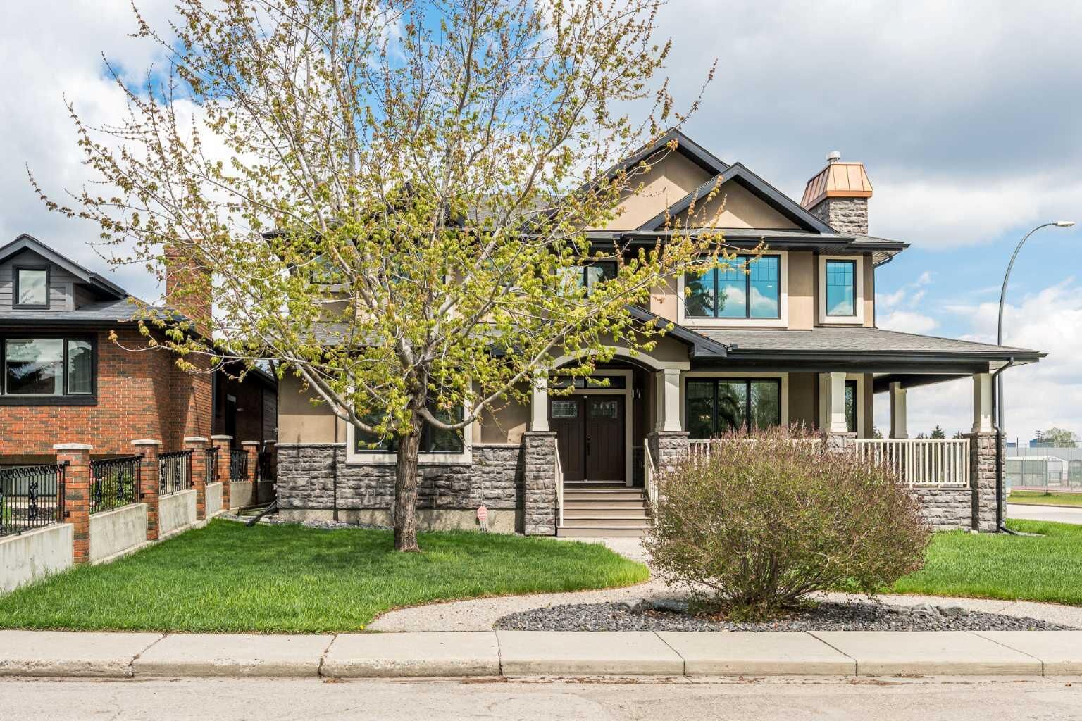 Property Photo:  5615 19 Street SW  AB T3E 1P4 