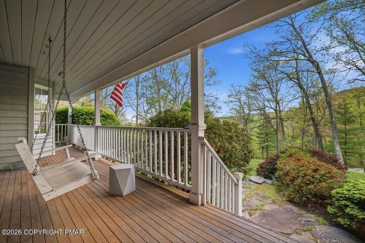 Property Photo:  3358 Mountain View Drive  PA 18372 