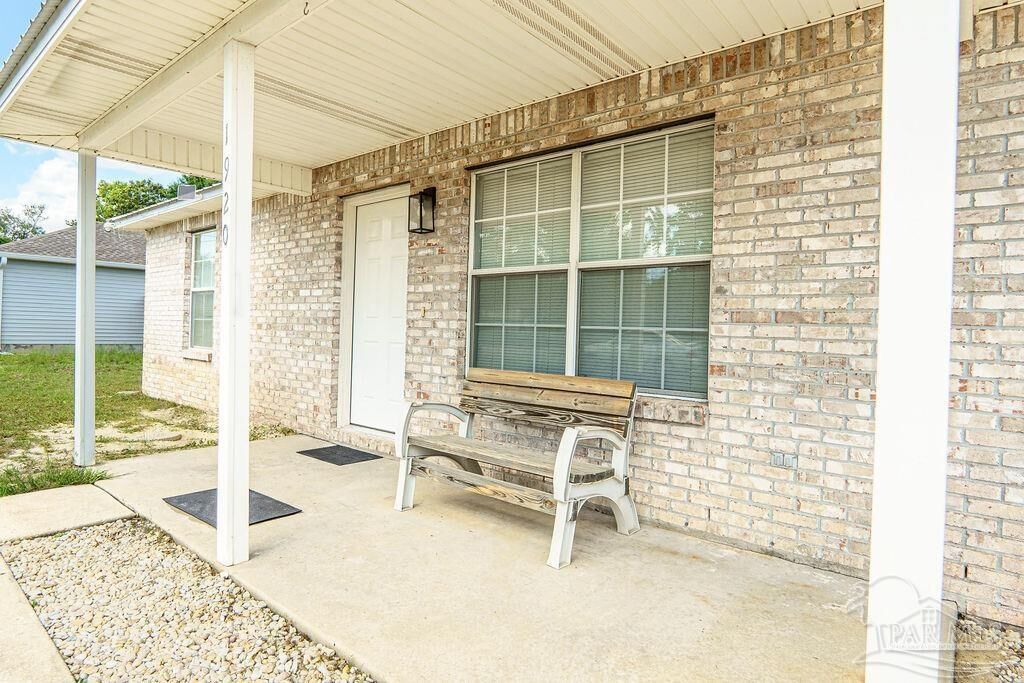 Property Photo:  1920 Presidio St  FL 32566 
