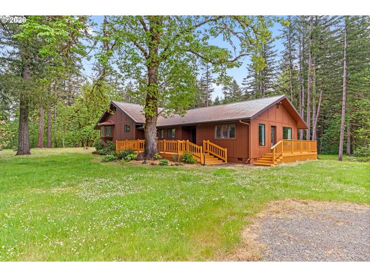 Property Photo: 93933 Marcola Rd OR 97454