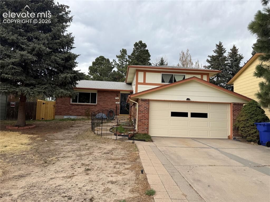 Property Photo:  4422 Flintridge Drive  CO 80918 