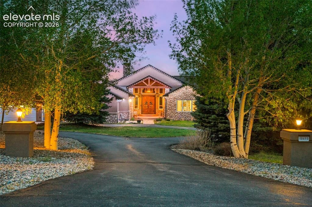 Property Photo:  19410 Bright Wing Trail  CO 80908 