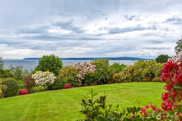Property Photo: 531 View Ridge Drive WA 98203