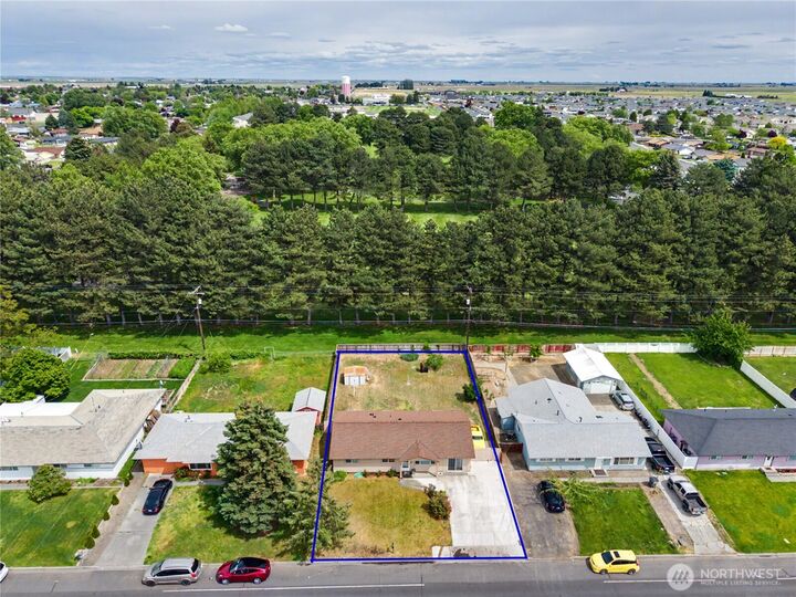 Property Photo:  791 S 4th Avenue  WA 99344 