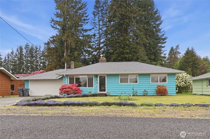 Property Photo:  227 N Blakeley Street  WA 98563 