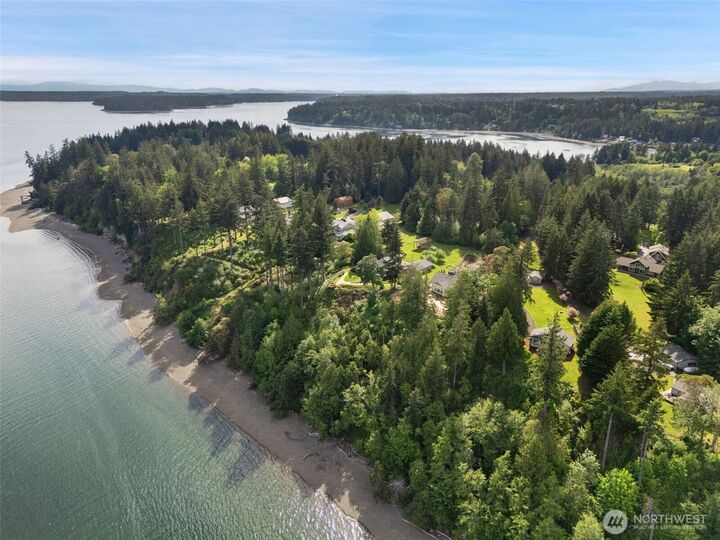 Property Photo: 211 E Vineyard Crest Road WA 98546