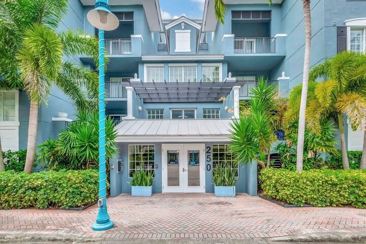 Property Photo: 250 NE 3rd Avenue 1408 FL 33444