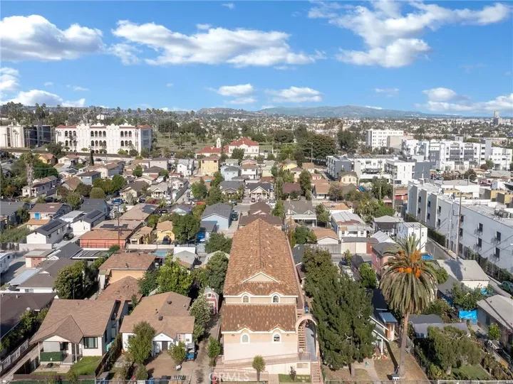 Property Photo:  816 S Record Avenue  CA 90023 