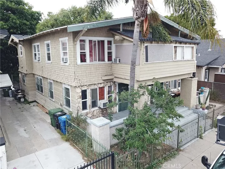 Property Photo: 1467 W Vernon CA 90062