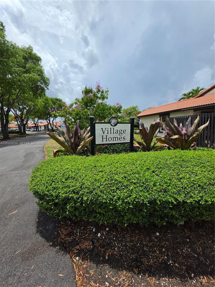 Property Photo:  15240 SW 45th Ter 54F  FL 33185 