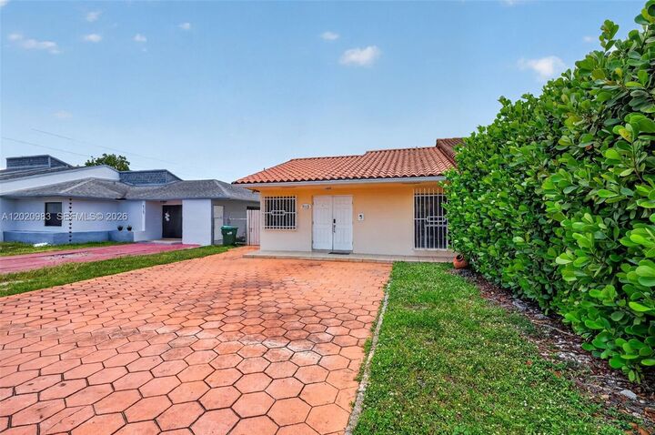 Property Photo:  9113 SW 9th Ter A  FL 33174 