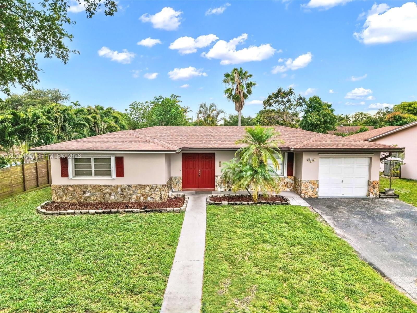 Property Photo:  500 NW 96th Ter  FL 33024 