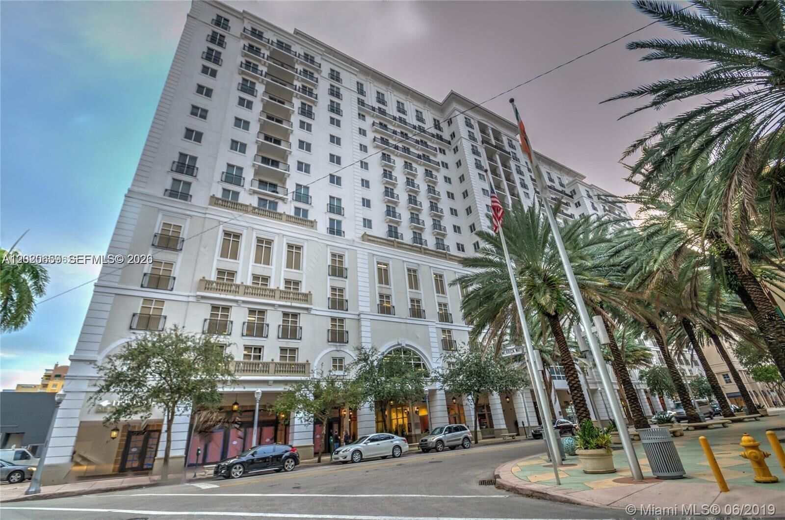 Property Photo: 10 Aragon Ave 1018 FL 33134