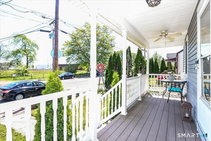 Property Photo: 306 Welton Street CT 06517