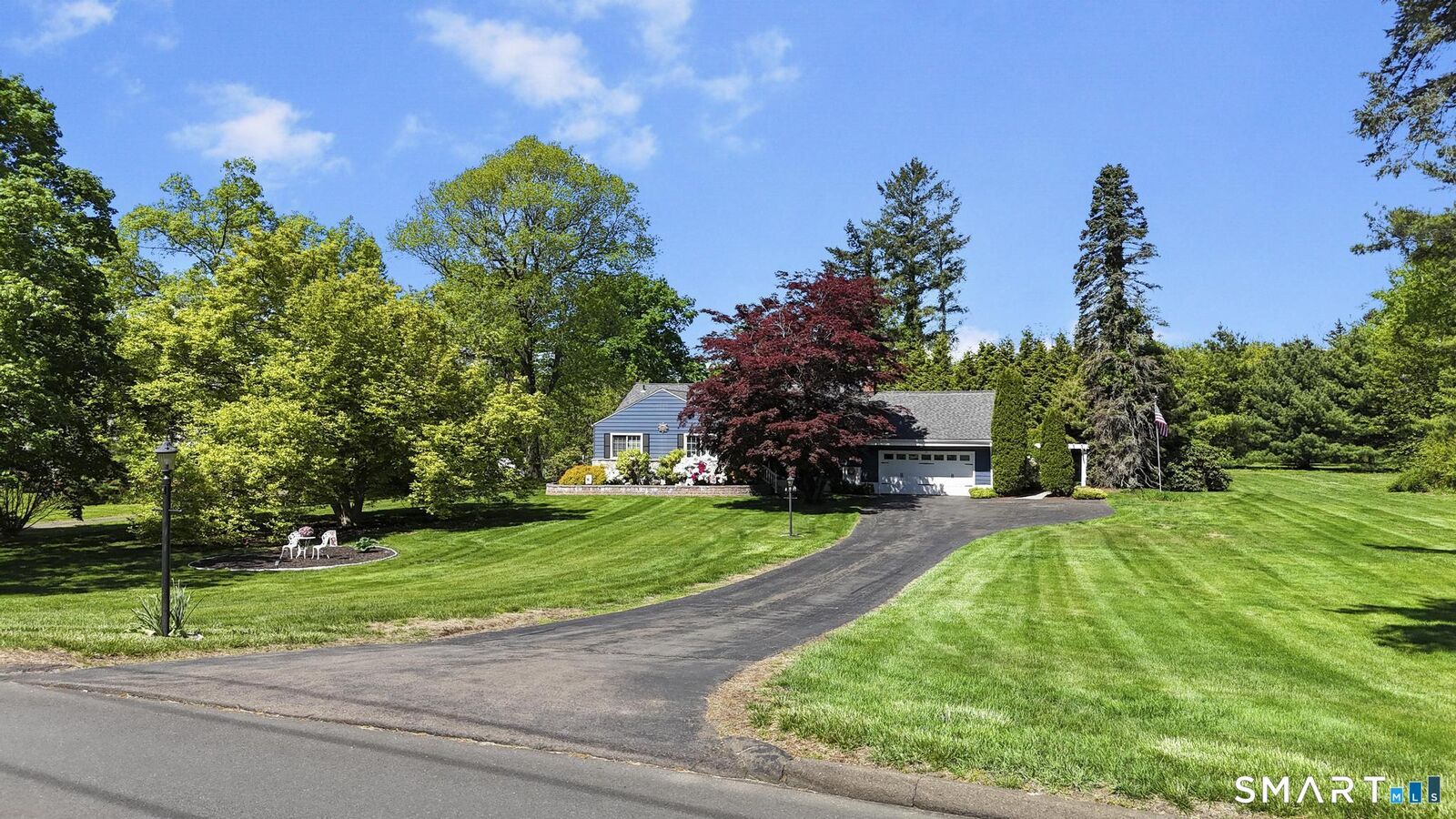 Property Photo:  47 Featherbed Lane  CT 06405 