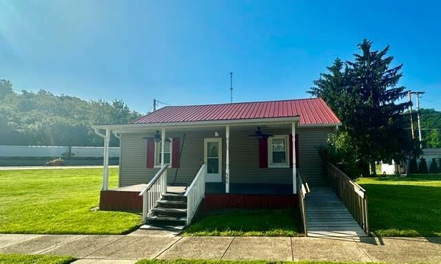 Property Photo:  909 Main  Street  OH 45661 