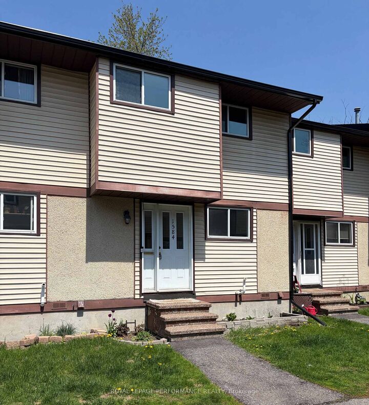 Property Photo:  1584 Feather Lane  ON K1T 1V4 