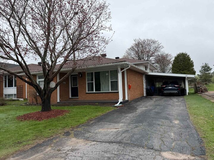 Property Photo: 14 Marshall Park Drive ON P1A 3L1