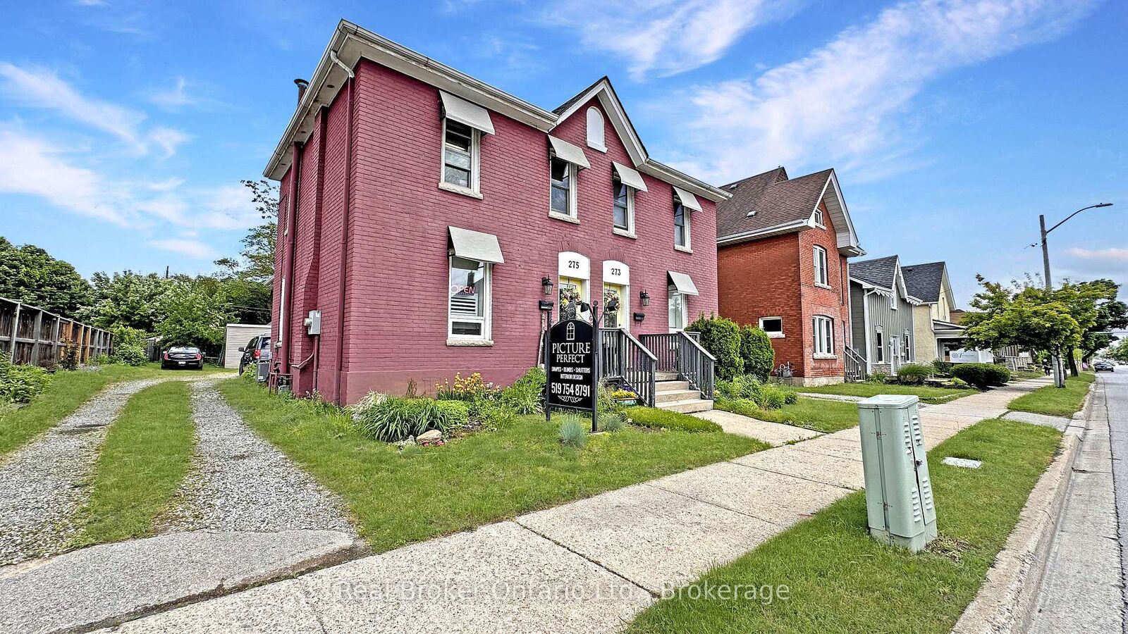 Property Photo: 275 Brant Avenue ON N3T 3J6