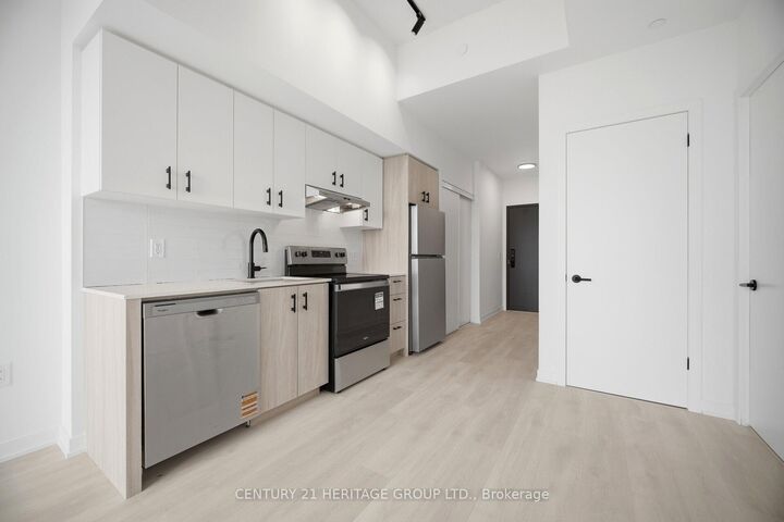 Property Photo:  4878 Powers Common Boulevard C1601  ON L7M 2B4 