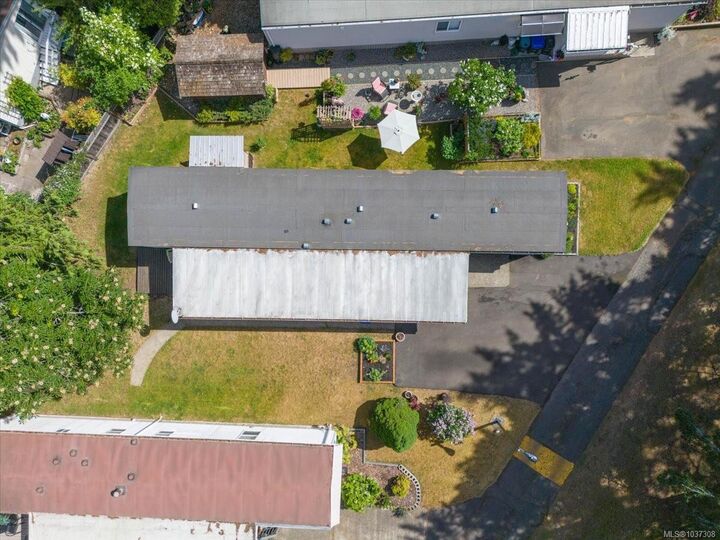 Property Photo:  1247 Arbutus Rd 53  BC V9P 1R3 