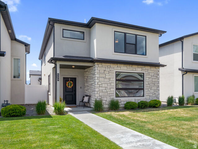 Property Photo: 599 S 1020 W UT 84003