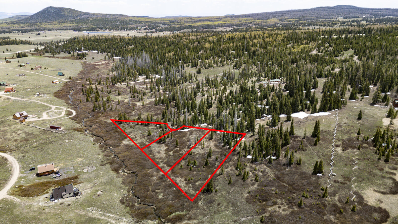 Property Photo: 1913 E 2175 S UT 84719