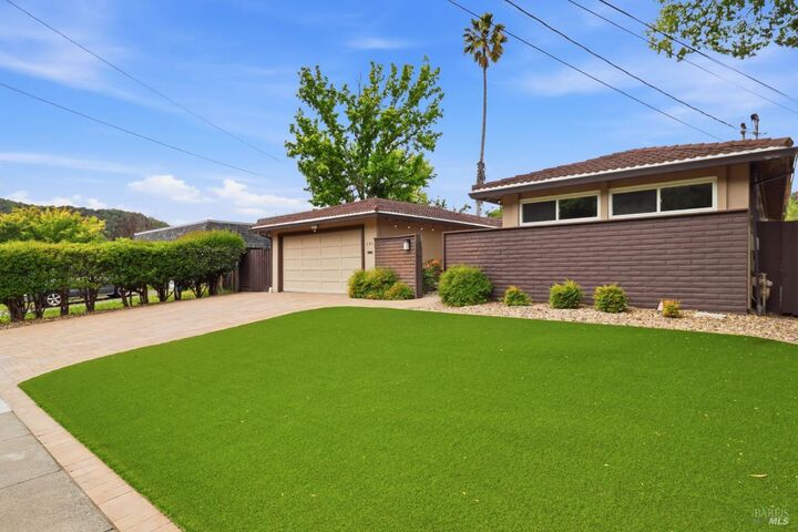 Property Photo:  240 Marin Oaks Drive  CA 94949 