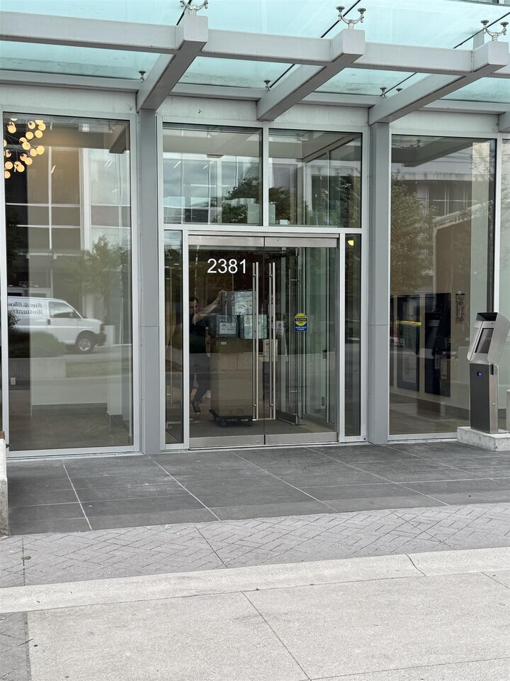 2381 Beta Avenue 2004 — photo 1
