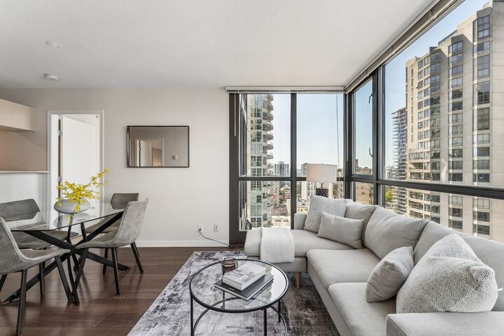 Property Photo:  1331 Alberni Street 1907  BC V6E 4S1 