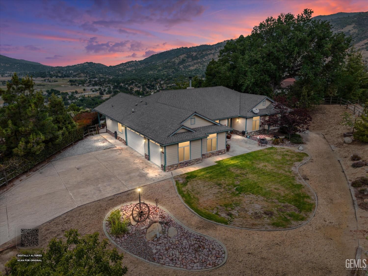 Property Photo:  27021 Barkes Way  CA 93561 