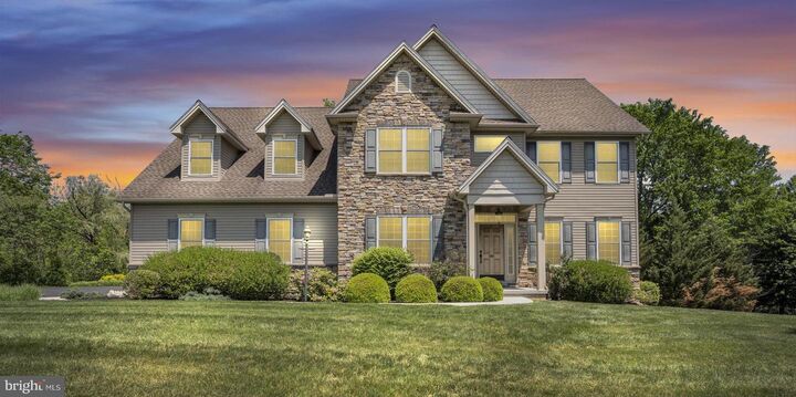Property Photo:  1915 Osprey Circle  PA 17050 