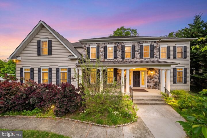 Property Photo:  7101 Idylwood Road  VA 22043 