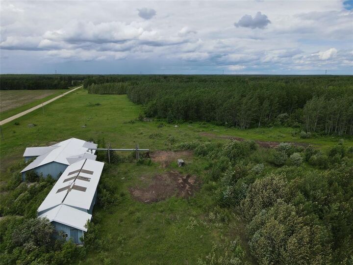 Property Photo:  6033 81E Road  MB R0A 1Z0 