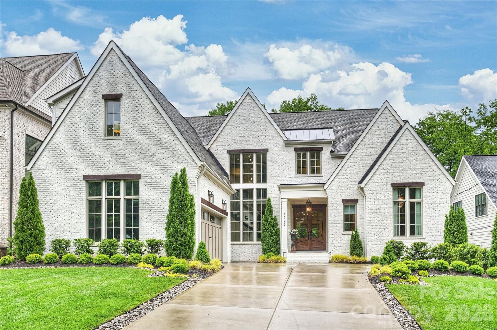 Property Photo:  1525 Lynway Drive  NC 28203 