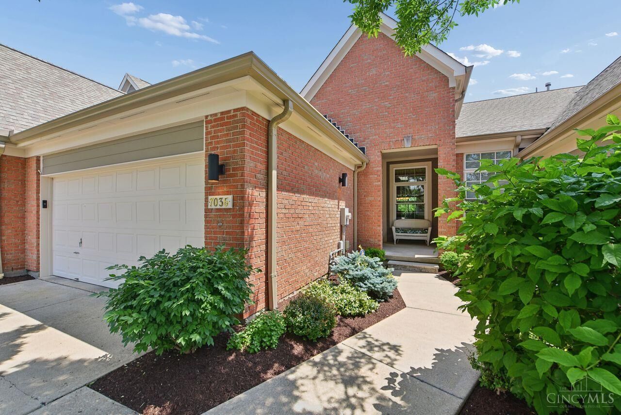 Property Photo:  7036 Scarlet Oak Court  OH 45040 