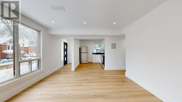 Property Photo:  1252 Davenport Road 1  ON M6H 2G9 