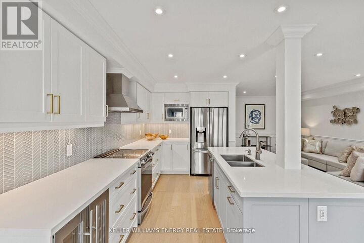 Property Photo:  33 Tabaret Crescent  ON L1L 0G5 